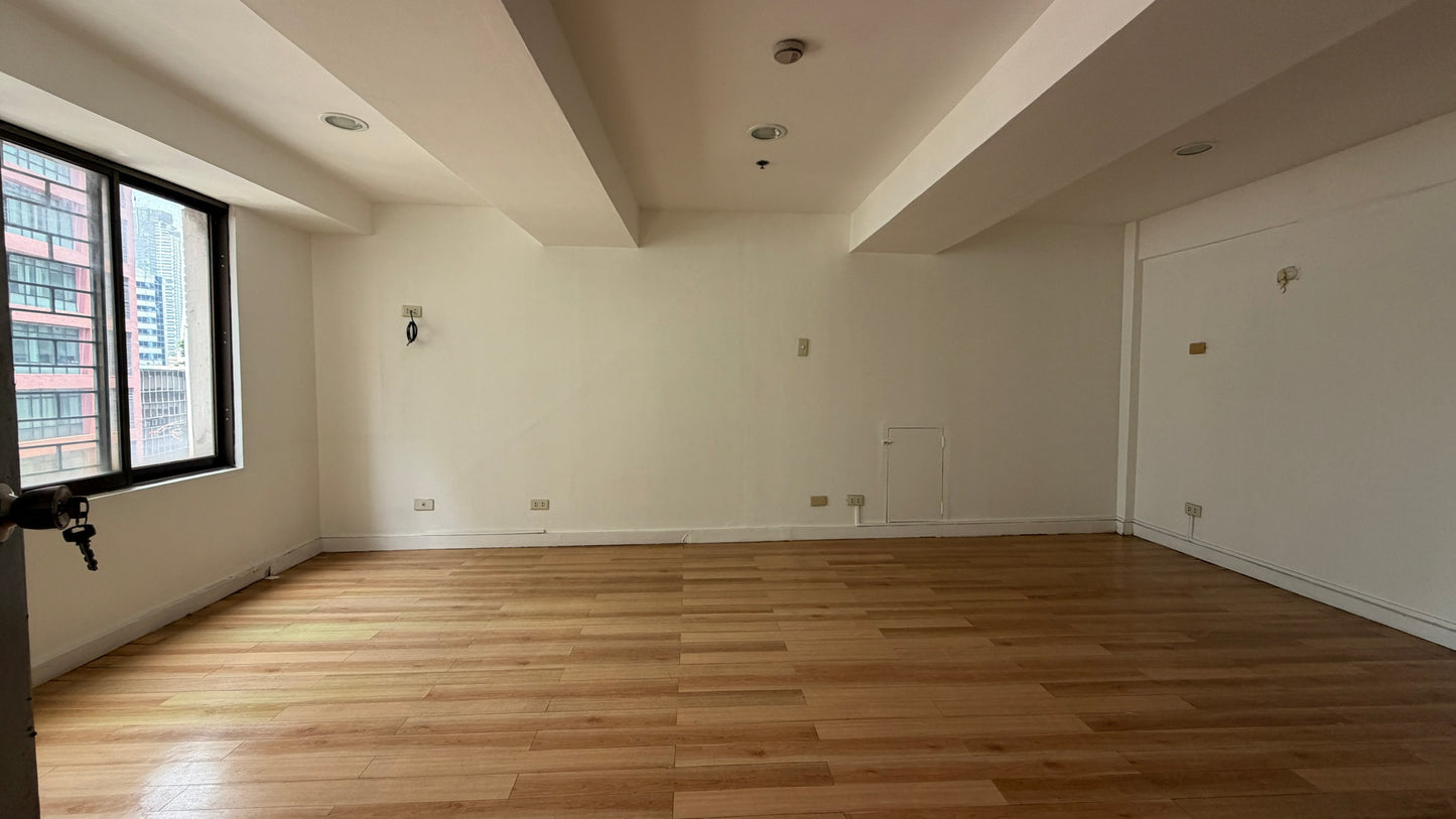 74 sqm Office Space at Dela Rosa St Makati