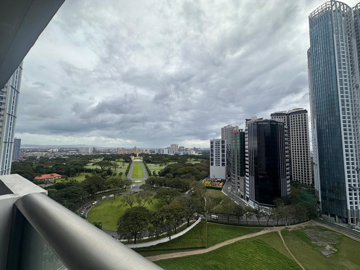 1BR Unit at Arya Residences Tower 1, BGC