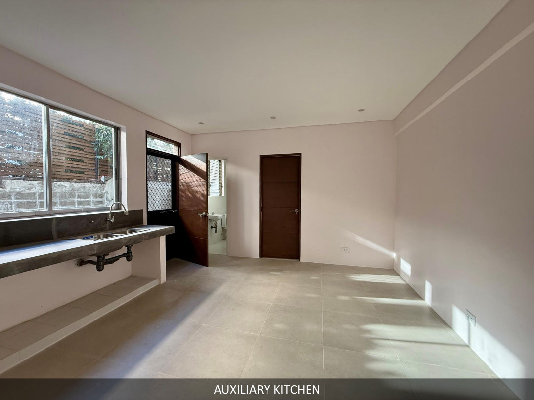 450 sqm 5BR House at Dasmariñas Village, Makati | Mabolo St.