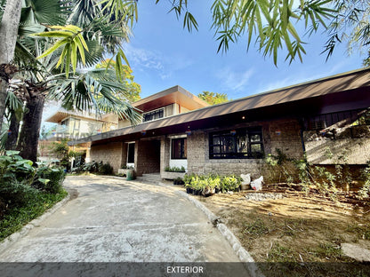 450 sqm 5BR House at Dasmariñas Village, Makati | Mabolo St.