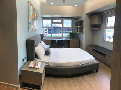 2BR at BGC One Maridien, facing Terra Park