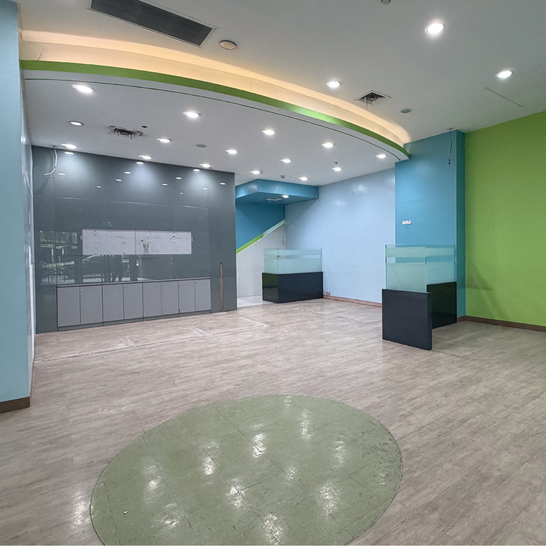 Ground floor commercial space at 32nd St, BGC Taguig City