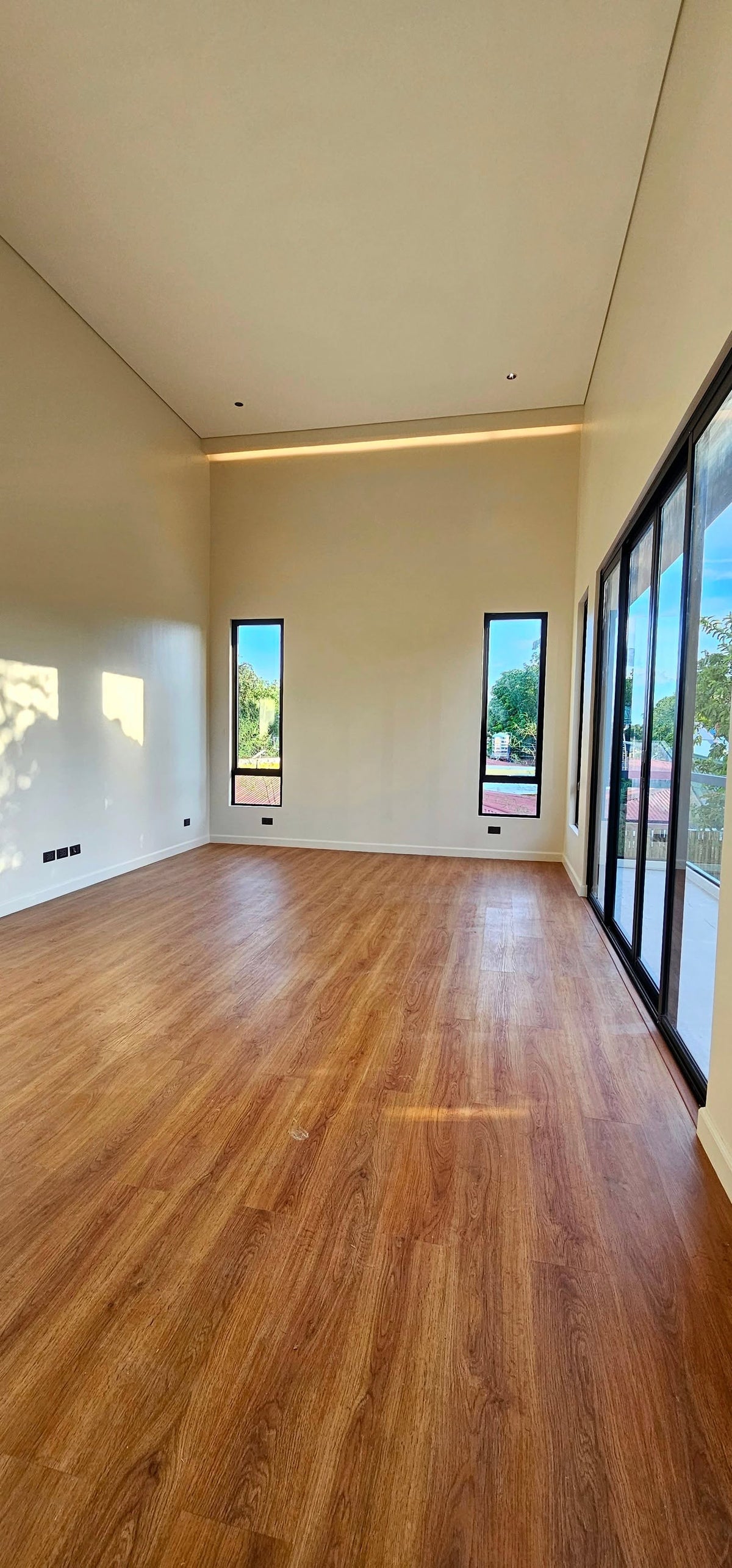 BNEW BF Homes 5BR House With Swimming Pool - AIM-430