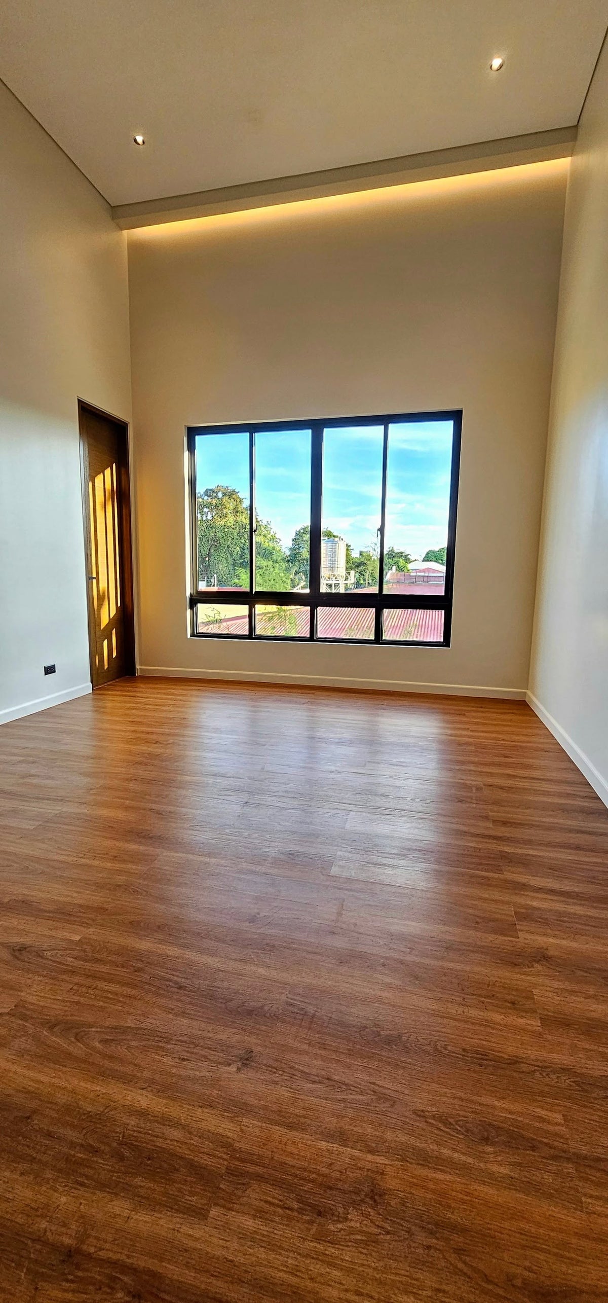 BNEW BF Homes 5BR House With Swimming Pool - AIM-430