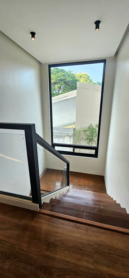 BNEW BF Homes 5BR House With Swimming Pool - AIM-430