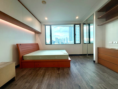 2BR+Den at Bonifacio Ridge, Spanish Bay Tower, BGC | 7th Floor