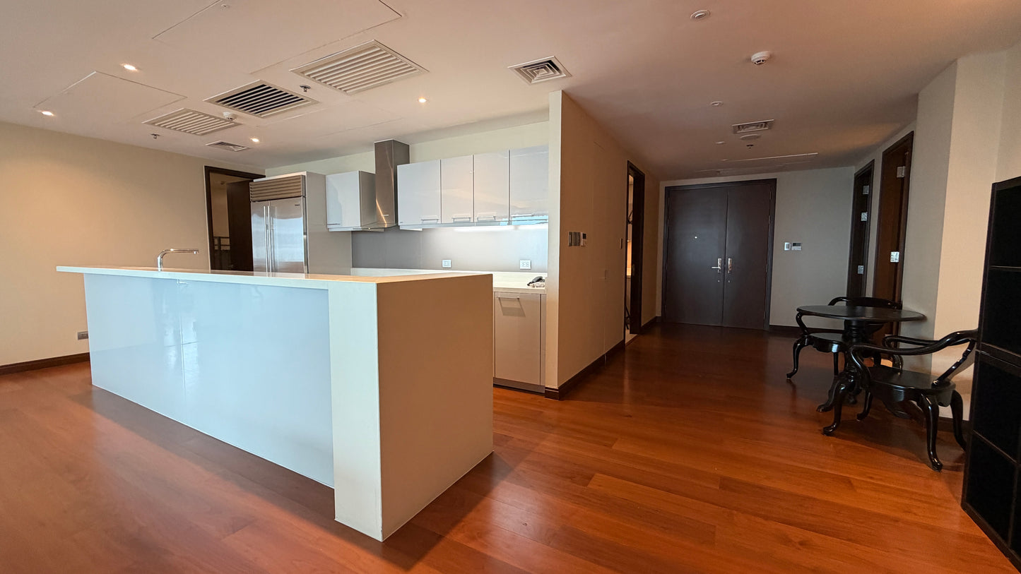 Luxury 3BR at Horizon Homes at BGC Shangri-La Fort