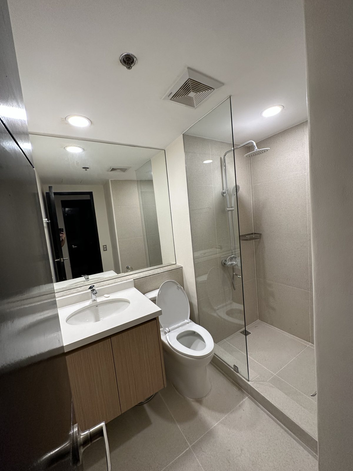 2BR One Serendra Palm, BGC, Taguig City