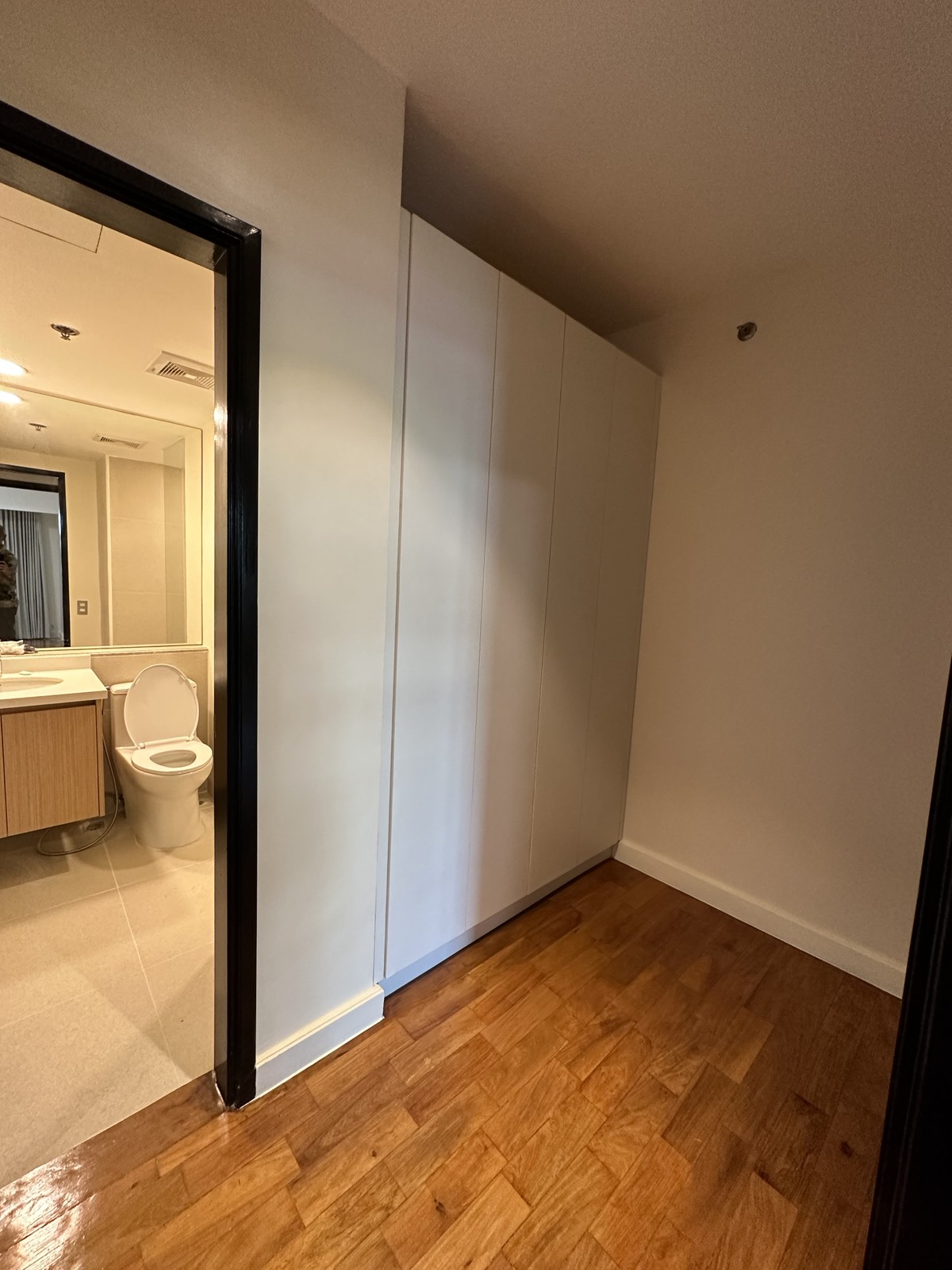2BR One Serendra Palm, BGC, Taguig City