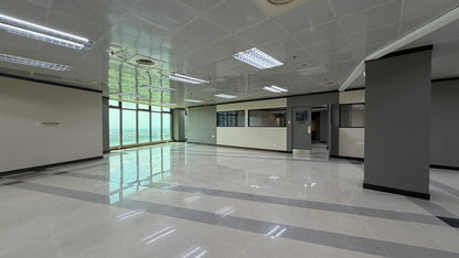602sqm Fitted Commercial/Office Unit at The Boni Prime BGC