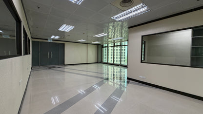 602sqm Fitted Commercial/Office Unit at The Boni Prime BGC