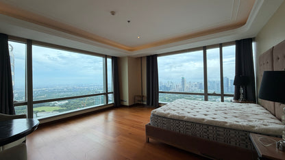 Luxury 3BR at Horizon Homes at BGC Shangri-La Fort