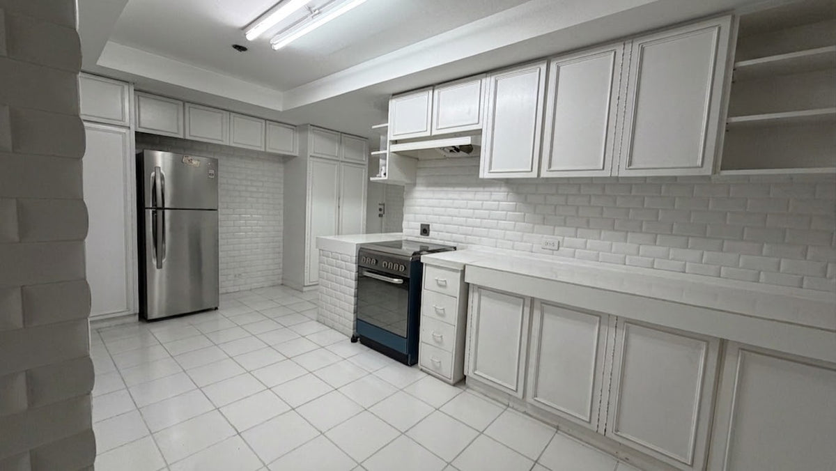 3BR at The Ritz Towers, Apartment Ridge, Makati CBD