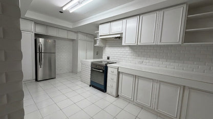 3BR at The Ritz Towers, Apartment Ridge, Makati CBD