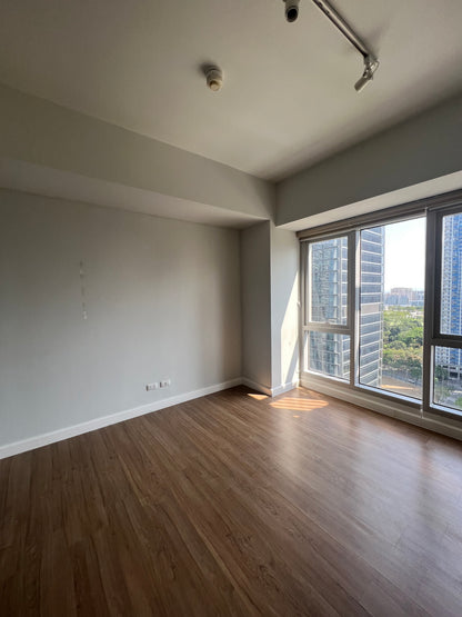 3BR unit at Two Maridien BGC facing Maybank Theater