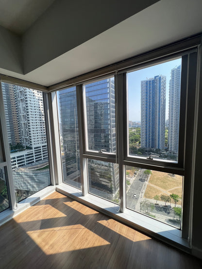 3BR unit at Two Maridien BGC facing Maybank Theater