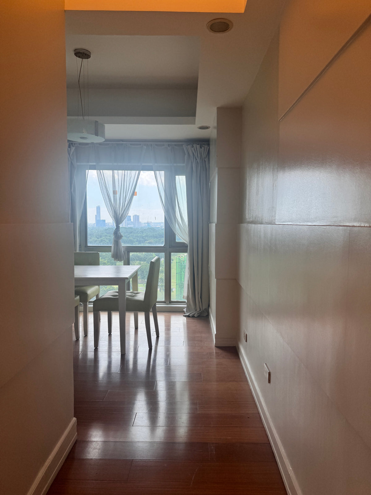 2BR Unit at Forbeswood Parklane facing Golf Course