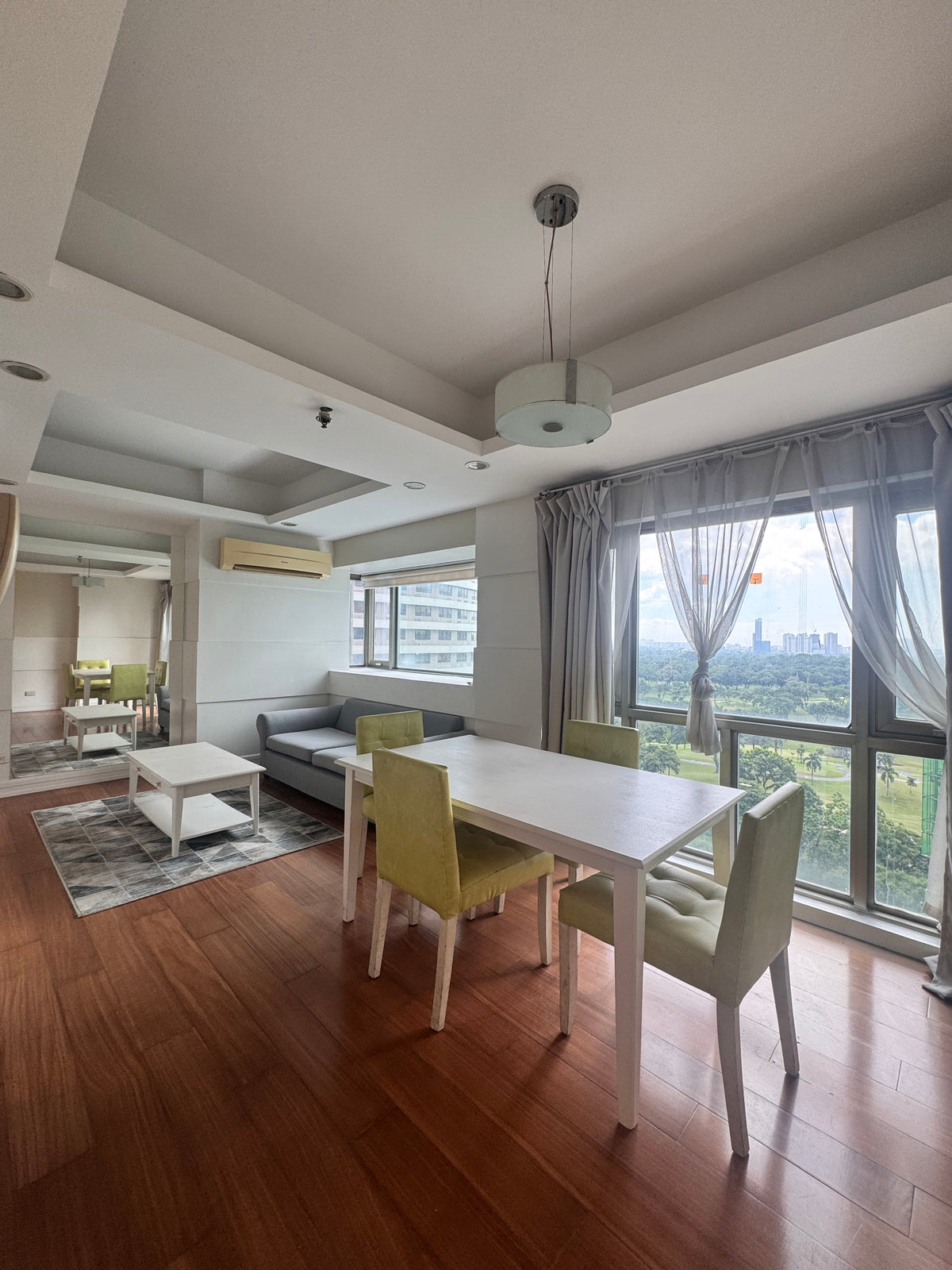 2BR Unit at Forbeswood Parklane facing Golf Course