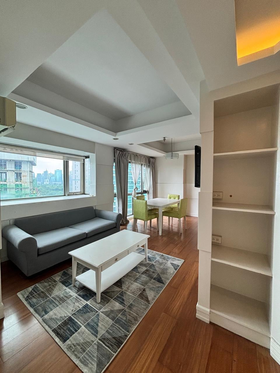 2BR Unit at Forbeswood Parklane facing Golf Course