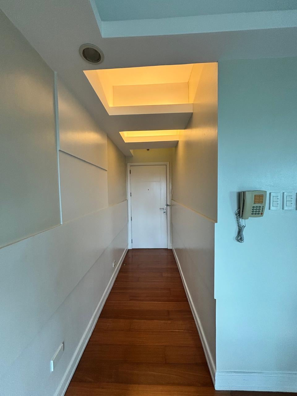 2BR Unit at Forbeswood Parklane facing Golf Course