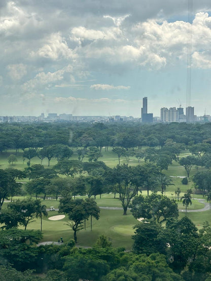 2BR Unit at Forbeswood Parklane facing Golf Course