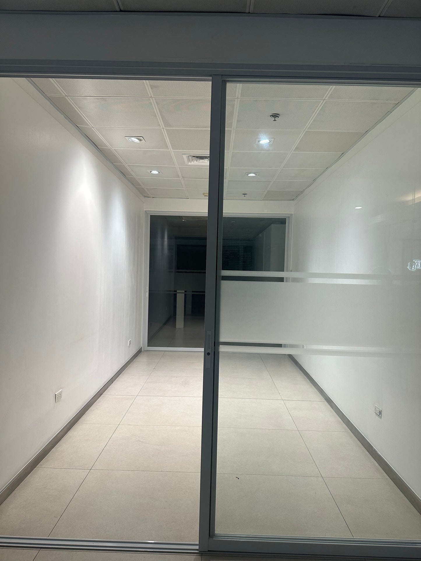 350 sqm Mezzanine Commercial/Office Space in BGC Near Two Serendra and High Street South