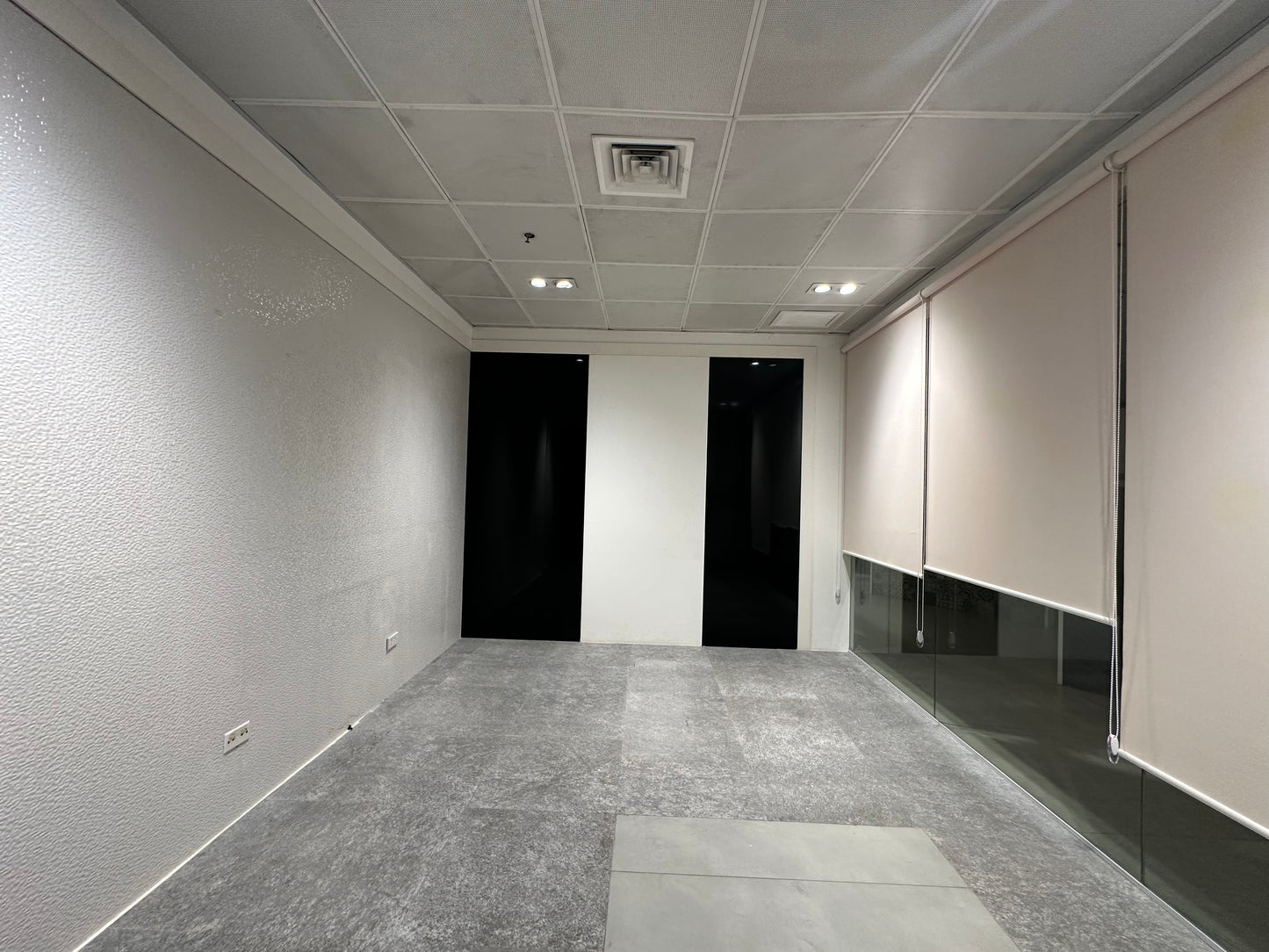 350 sqm Mezzanine Commercial/Office Space in BGC Near Two Serendra and High Street South