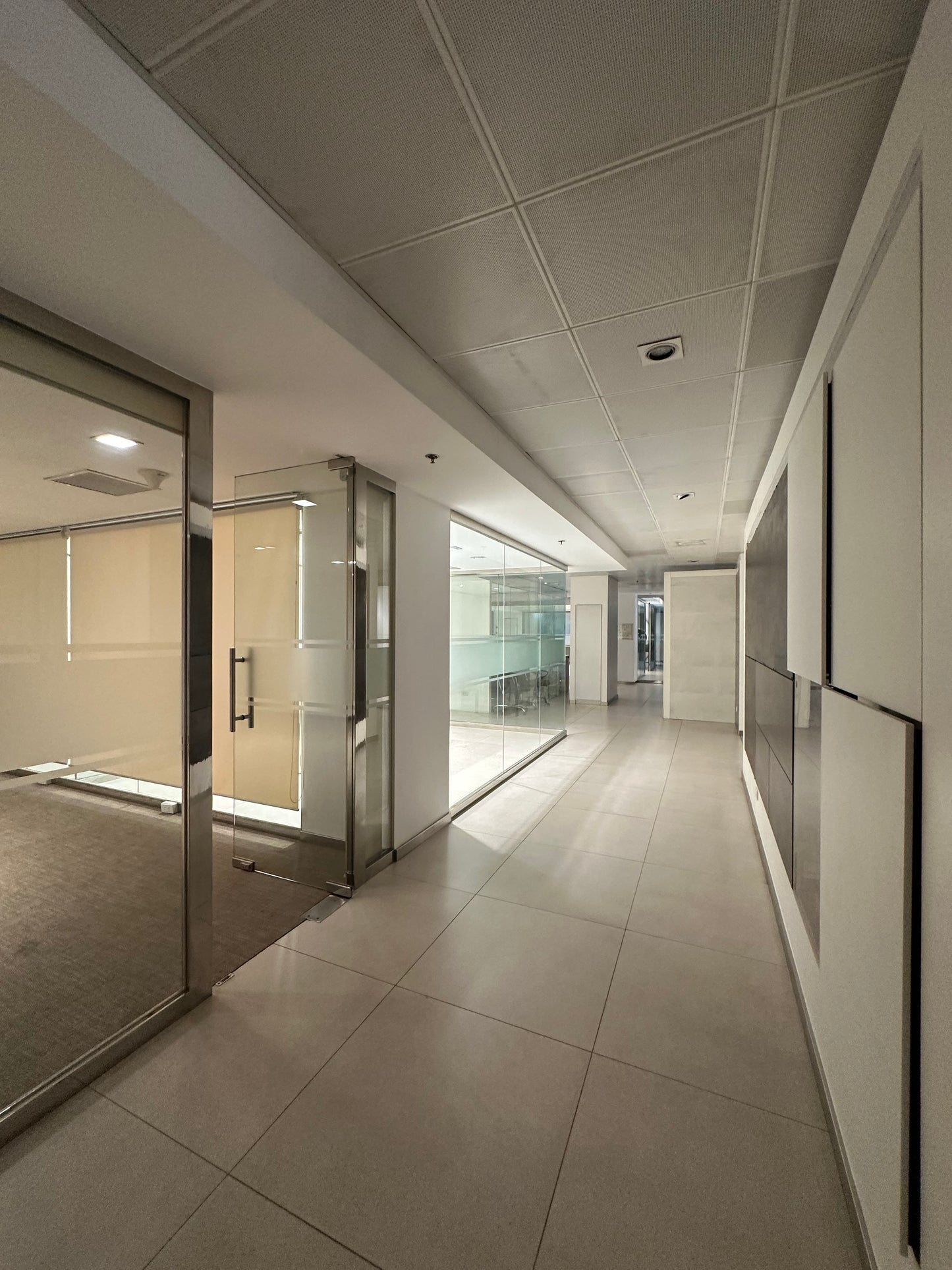350 sqm Mezzanine Commercial/Office Space in BGC Near Two Serendra and High Street South