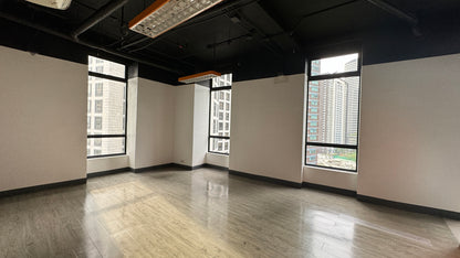 300sqm Fitted Office Space in BGC Near Essensa and Aurelia Condos