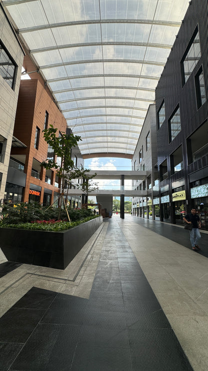 135 sqm Commercial Retail Space at Parqal Mall, Aseana City, Parañaque