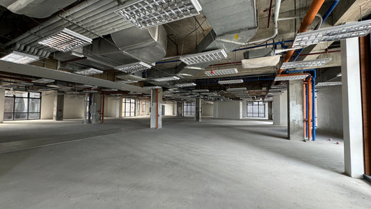 580 sqm Prime Office Space at Parqal Mall, Aseana City, Parañaque