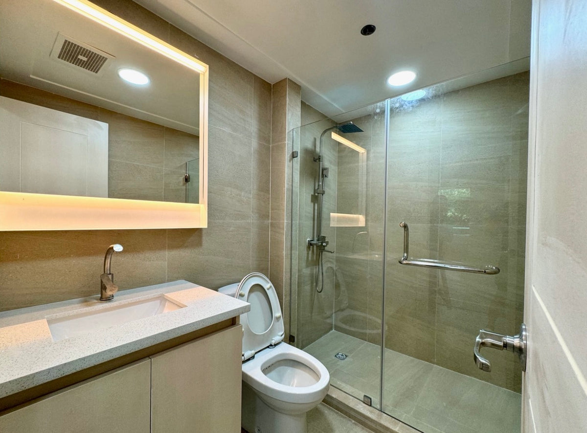 Large 2BR at Hidaldgo Place, Rockwell Center, Makati City