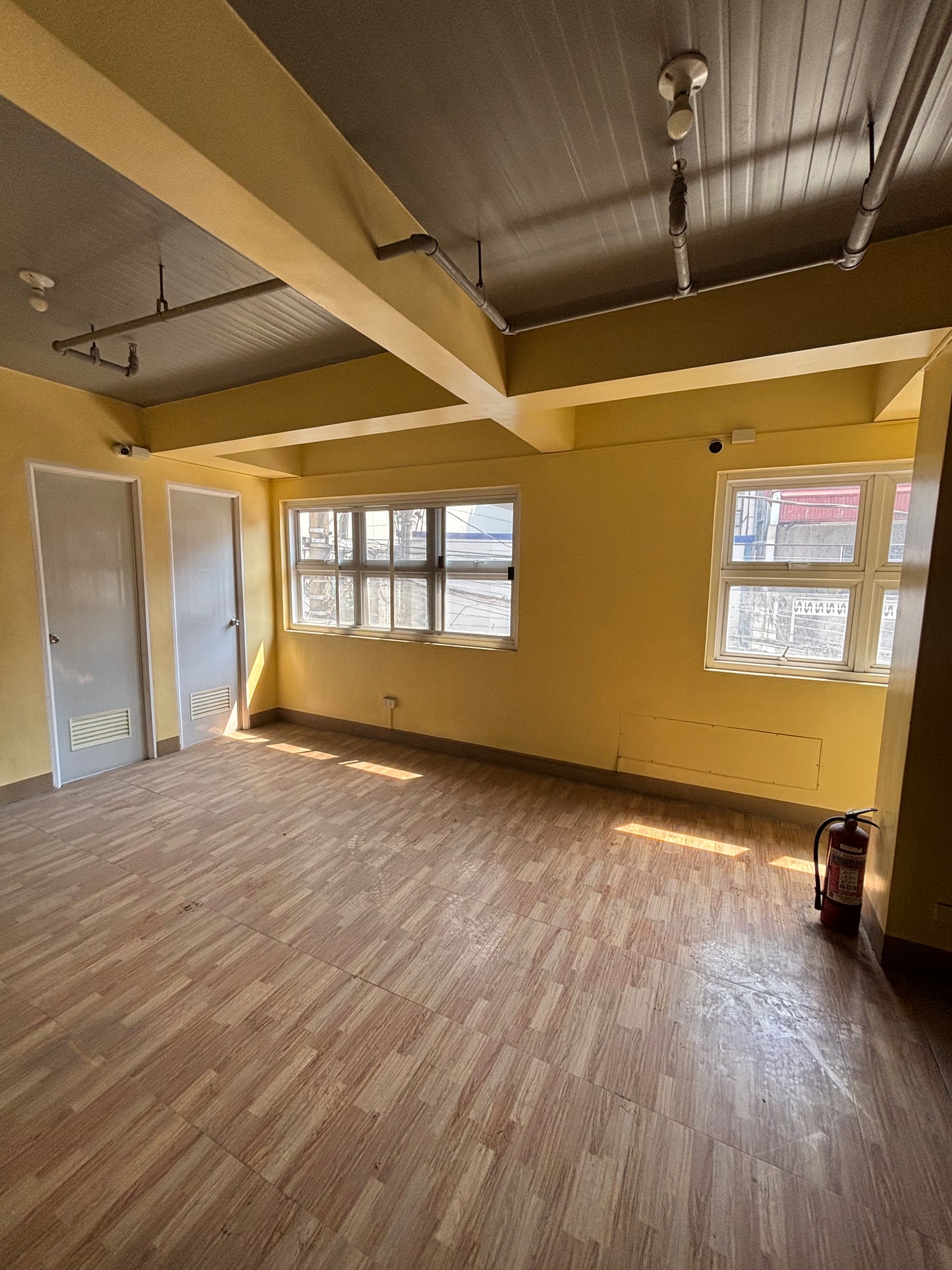 26-Studio Apartment Building in Makati-Pasay Area