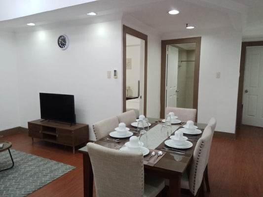 Large 3BR at Island Plaza Salcedo Village