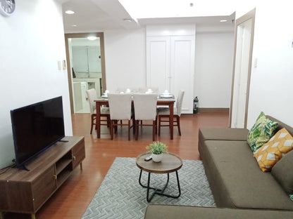 Large 3BR at Island Plaza Salcedo Village