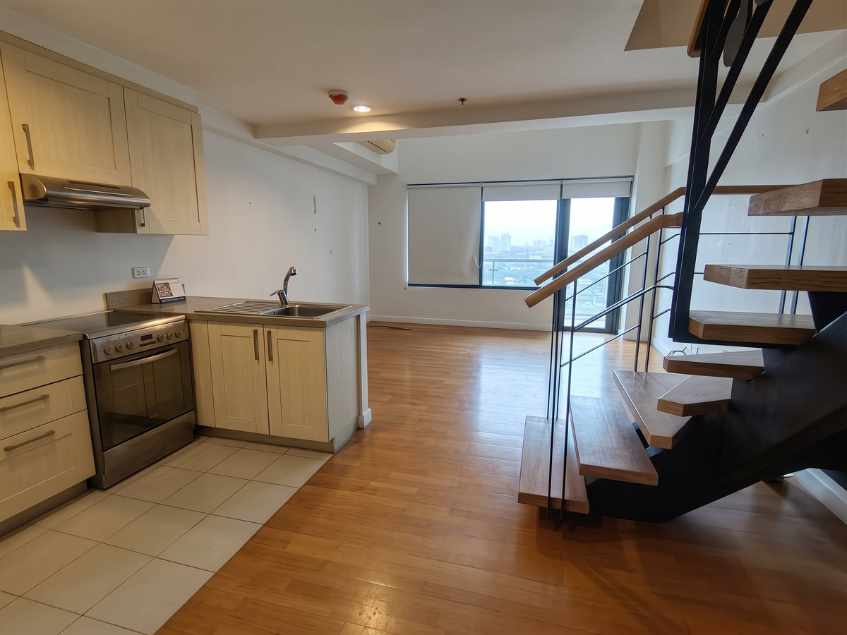 For Sale: 1BR Loft at One Rockwell West, Makati City