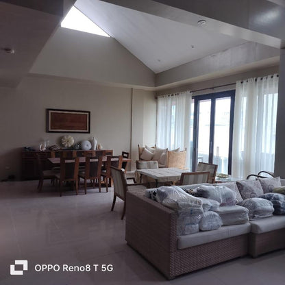 5BR 3-Level Penthouse Condo at Asiana Villas in Boracay Station 1