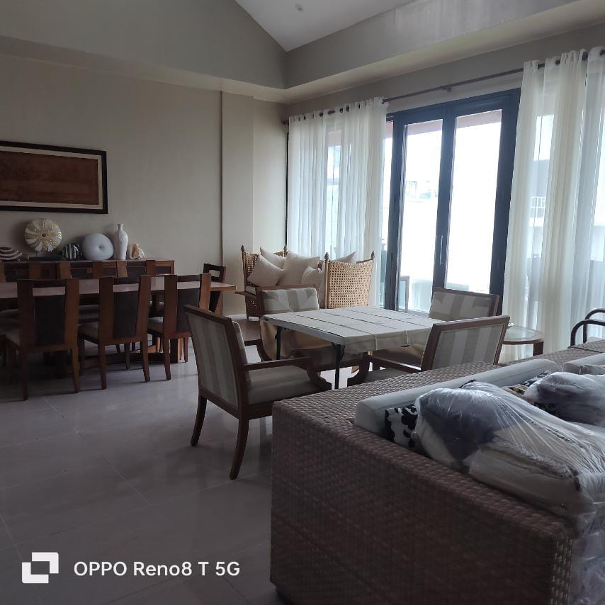 5BR 3-Level Penthouse Condo at Asiana Villas in Boracay Station 1