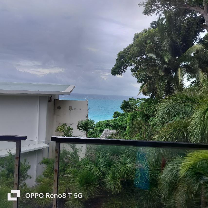 5BR 3-Level Penthouse Condo at Asiana Villas in Boracay Station 1