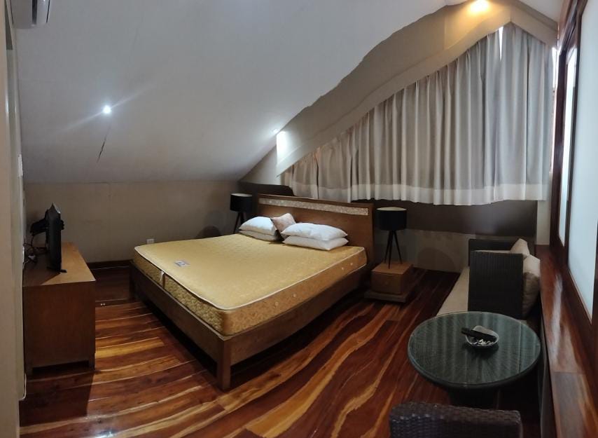 5BR 3-Level Penthouse Condo at Asiana Villas in Boracay Station 1
