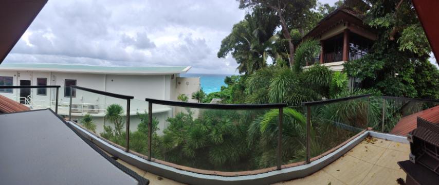 5BR 3-Level Penthouse Condo at Asiana Villas in Boracay Station 1