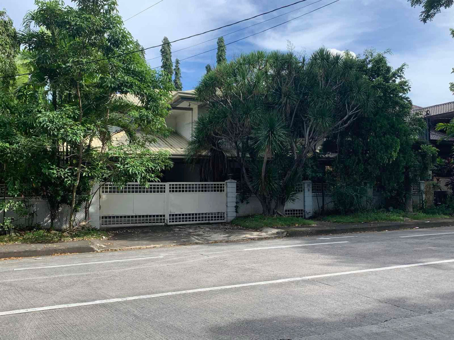 5BR House & Lot in Ayala Alabang Village (District 1) | 540 sqm