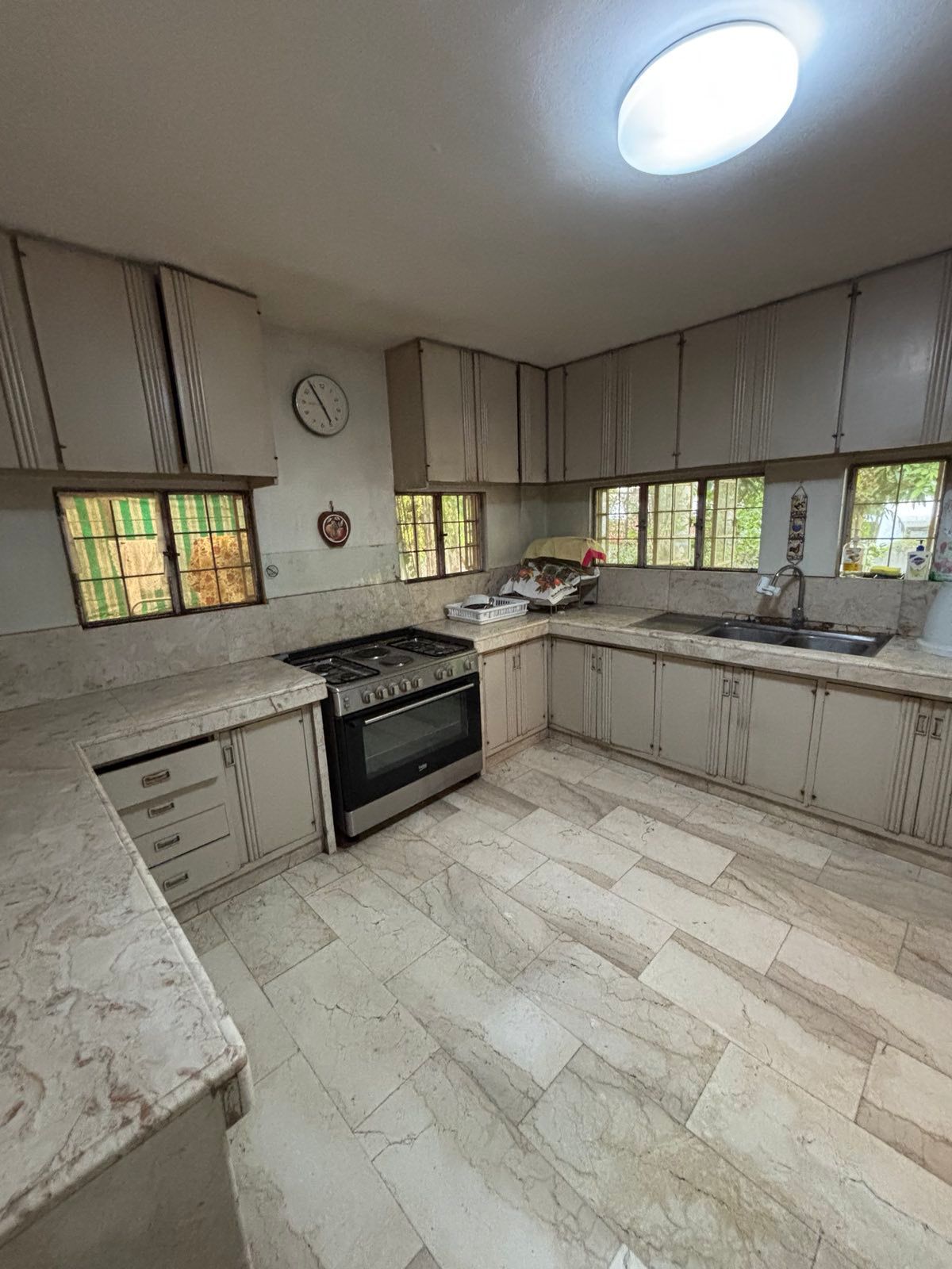 5BR House & Lot in Ayala Alabang Village (District 1) | 540 sqm