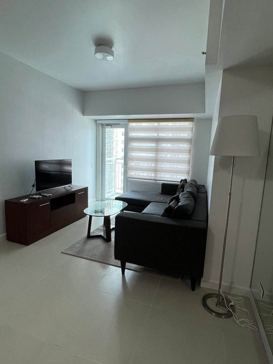 3BR at BGC Two Serendra Red Oak | 109 sqm