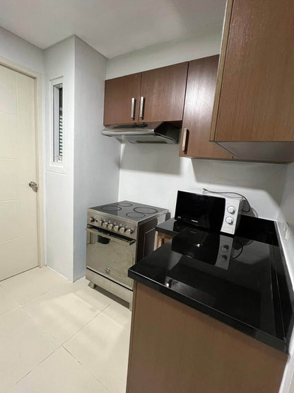 3BR at BGC Two Serendra Red Oak | 109 sqm