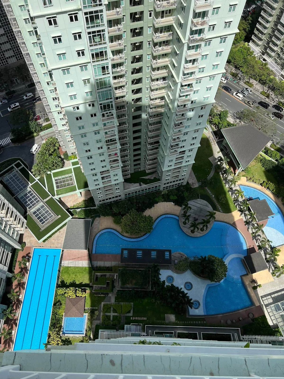 3BR at BGC Two Serendra Red Oak | 109 sqm