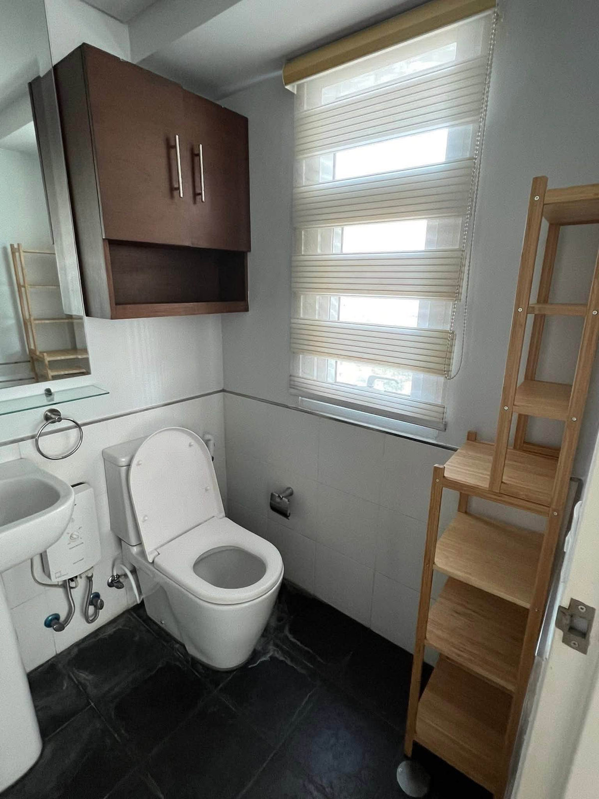 3BR at BGC Two Serendra Red Oak | 109 sqm