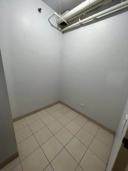 3BR at BGC Two Serendra Red Oak | 109 sqm