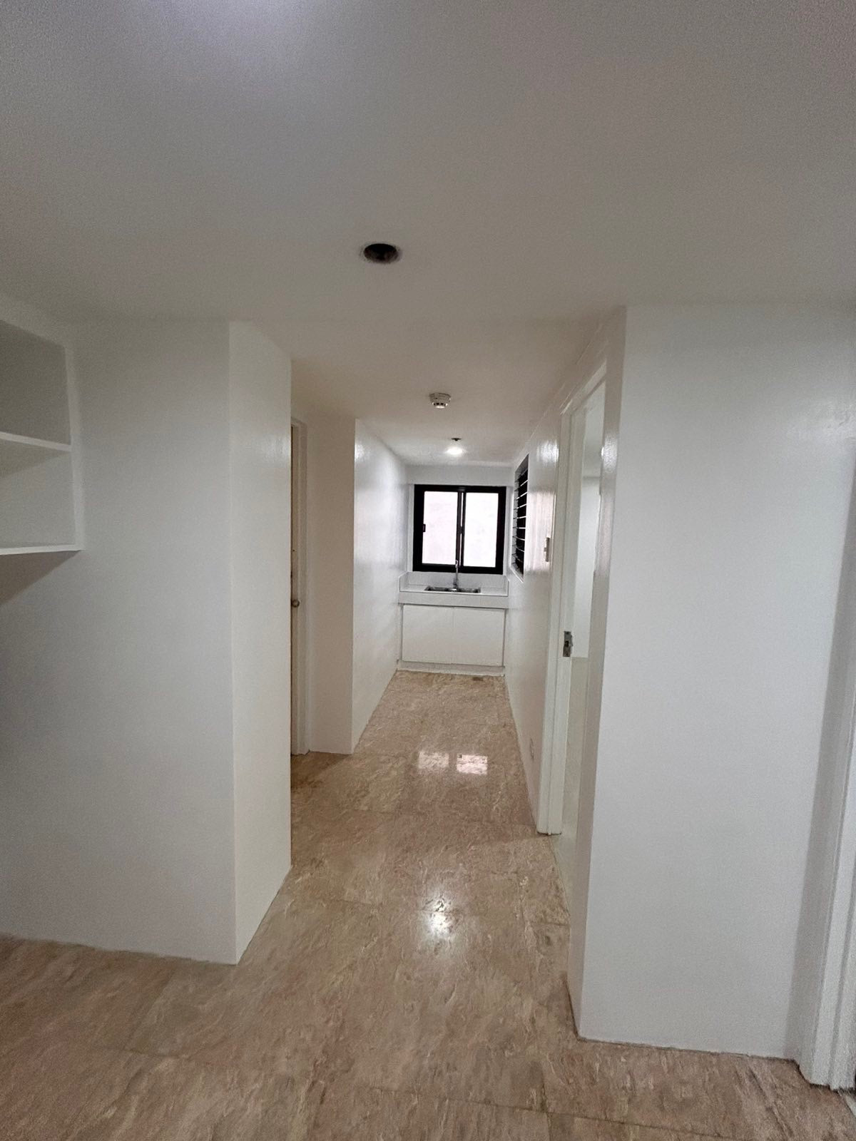 3BR at Apartment Ridge Twin Towers, Makati | 25th Floor