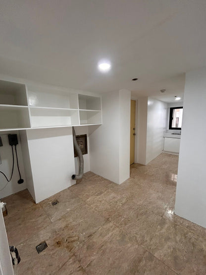3BR at Apartment Ridge Twin Towers, Makati | 25th Floor